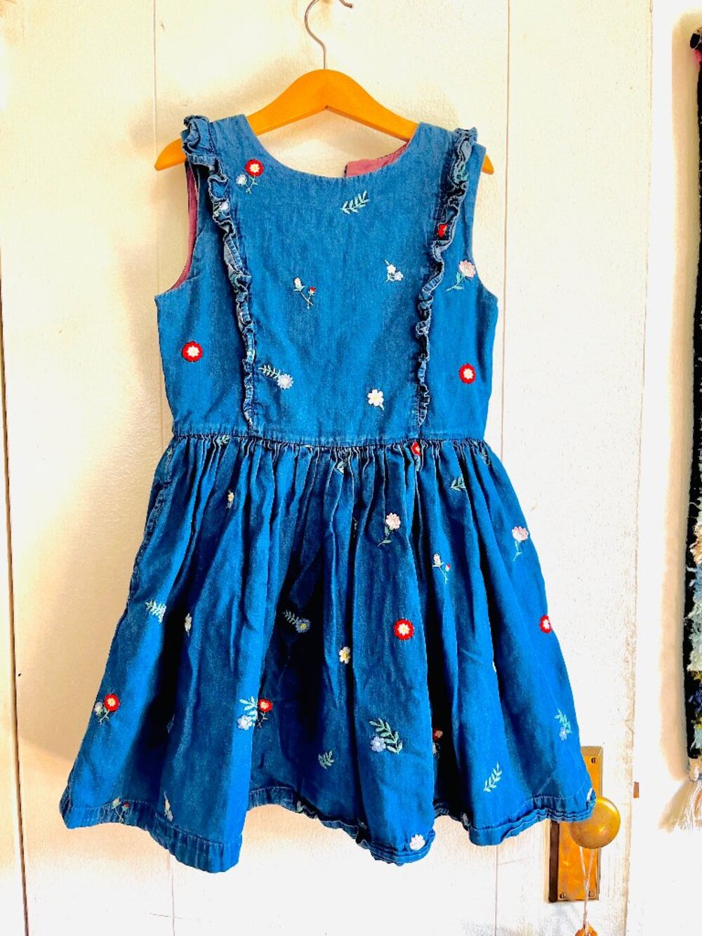 Mini Boden Blue Jean Dress with Floral Applique and cotton lining. 7-8yrs.